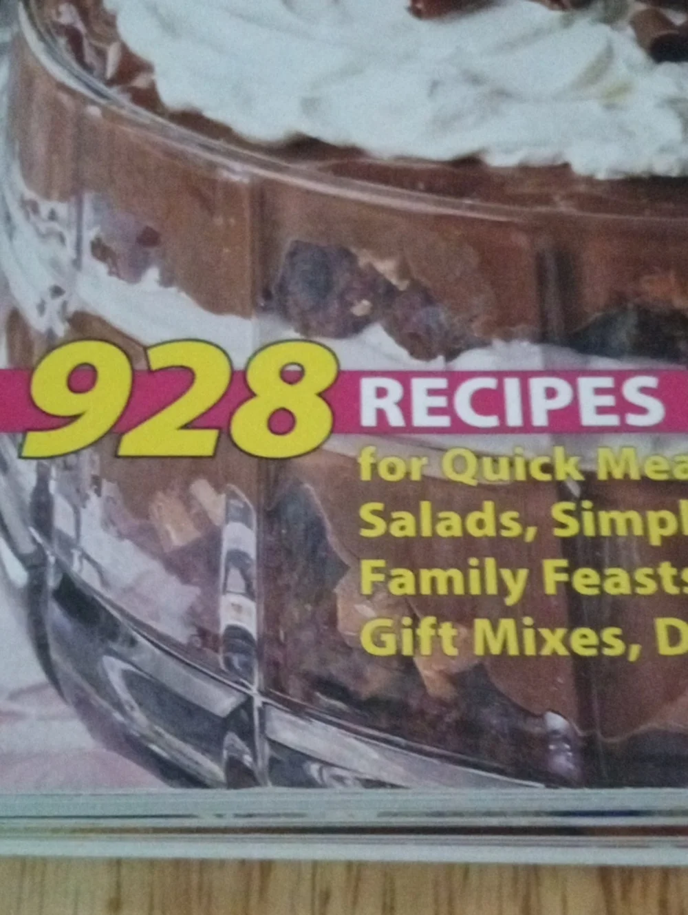 COOKBOOK: Family Living Our Best Cookbook Collection 28 Recipes